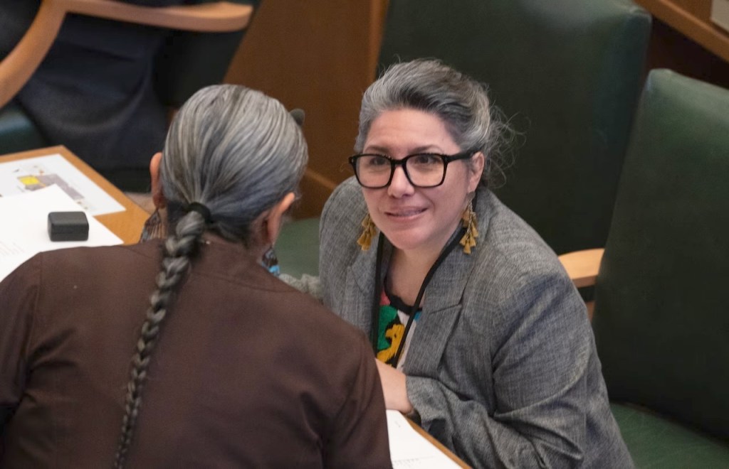 Oregon lawmakers aim to empower residents to sue federal agents