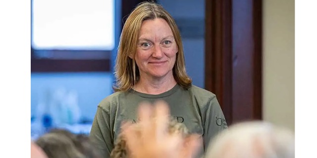 Jackson County library board votes to seek director May’s resignation