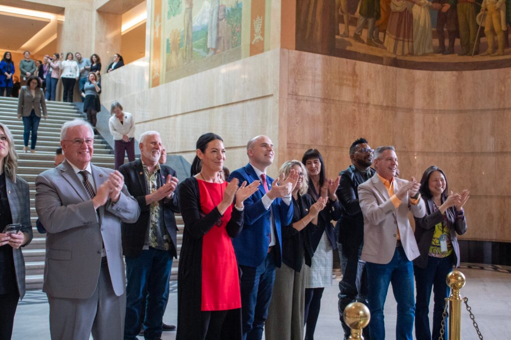 Oregon lawmakers wrap 2026 session in flurry of final votes